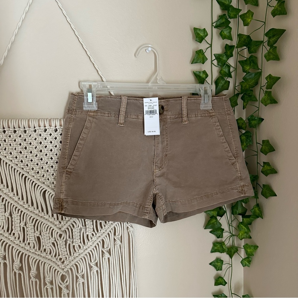 NWT American Eagle cargo jean shorts!